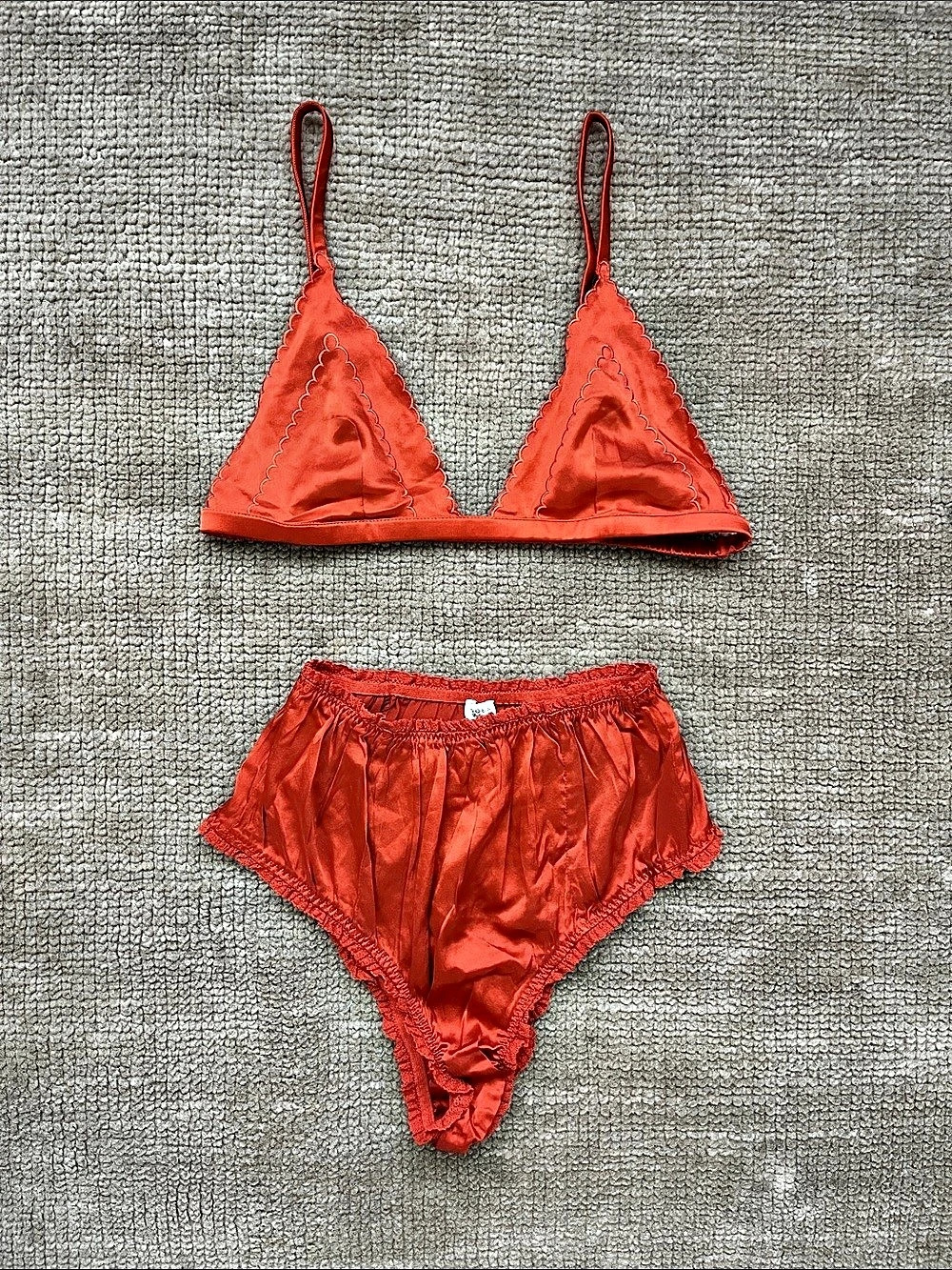 Doen Silk Intimates Set Naomi Brief Lucie Bralette in Redbud Medium
